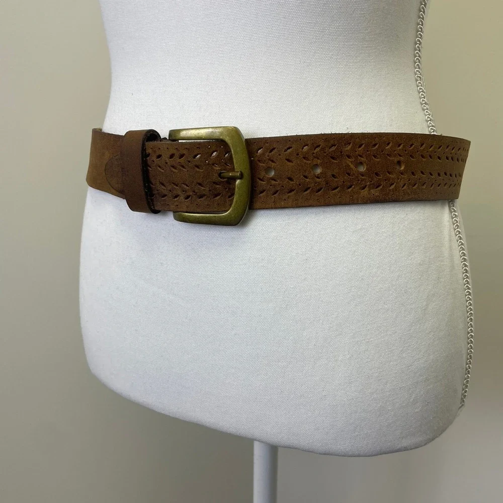 Womens Brown Genuine Leather Perforated Floral Belt 30''xDistressed Brass Buckle